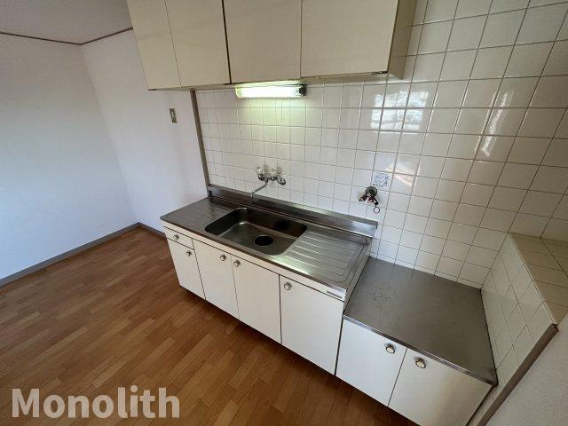 小松里マンションのキッチン