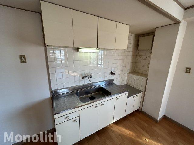 小松里マンションのキッチン