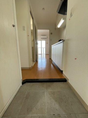 【玄関】パレグレース中広
