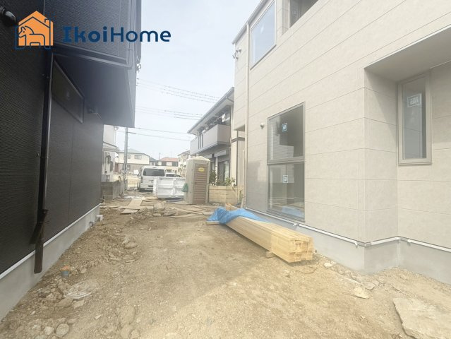 明石市西明石町1丁目　1号地　新築戸建の前面道路含む現地写真|●年中無休：当日予約可●西区、垂水区、明石市初。弊社は契約前に新築戸建の住宅診断を無料で行っています