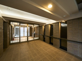 【エントランス】