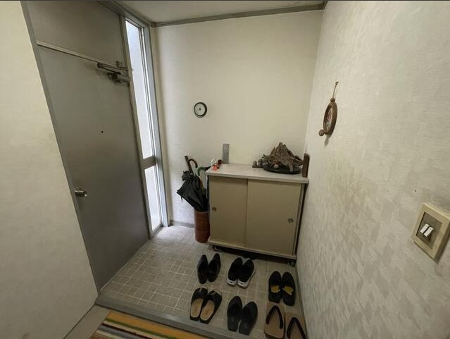 和歌山市 寺内 (交通センター前駅) 2階建 4LDK
