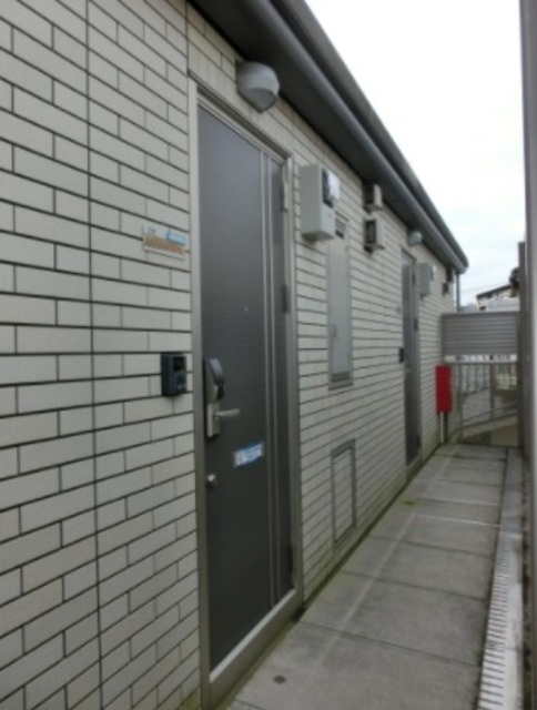 メゾン　ララのエントランス