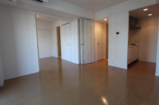 プライムアーバン神楽坂の居間・リビング