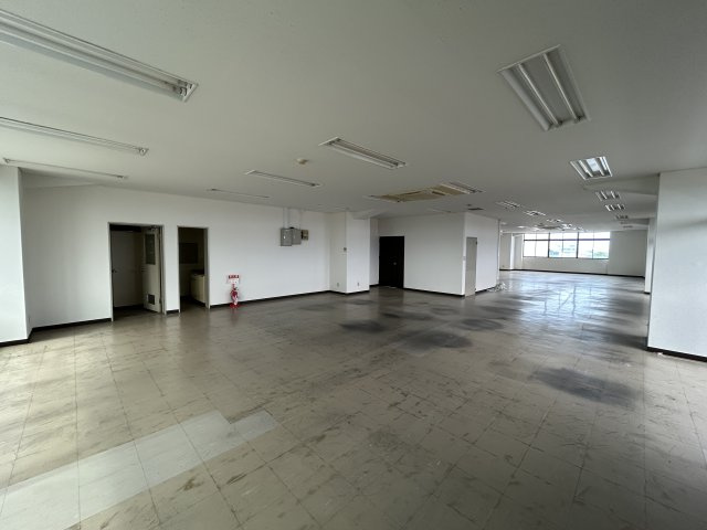 大沢建設　第7ビルの内装