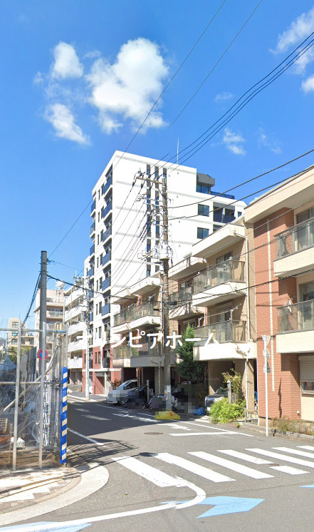 中古戸建　江東区猿江１丁目　所有権　ルーフバルコニー付　リ　フォーム済の前面道路含む現地写真