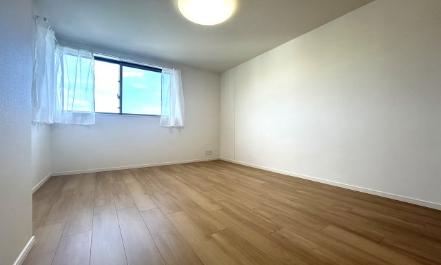 フェイムビューテラス港南中央の洋室|きれいな洋室です