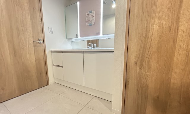 フェイムビューテラス港南中央の独立洗面台|独立洗面化粧台付き