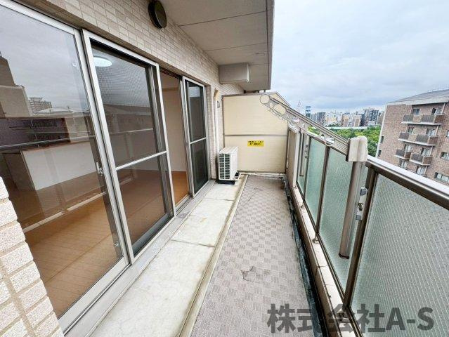 Gramercy Shirakawa Koenのバルコニー