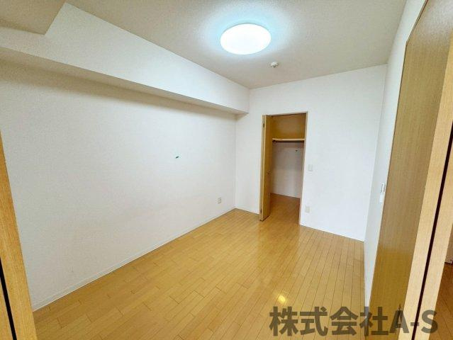 Gramercy Shirakawa Koenの洋室