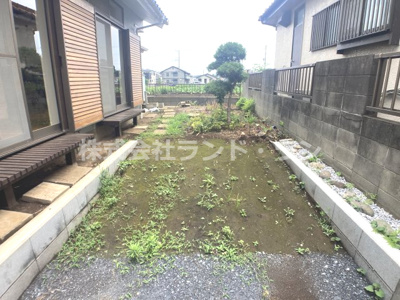 【庭】 | 所沢市東新井町