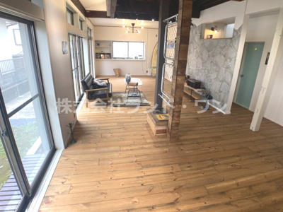 【居間・リビング】 | 所沢市東新井町 | 約30帖の広々としたLDK