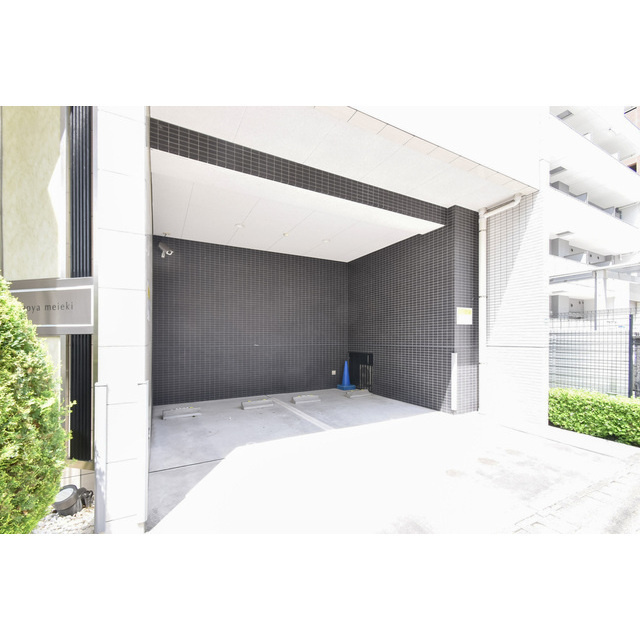 Cion Nagoya meiekiの駐車場