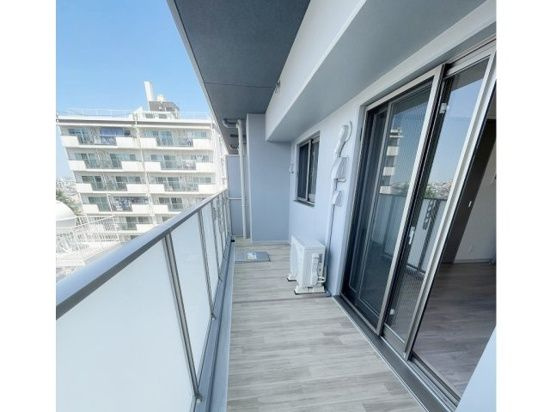 プレサンス新宿中落合メーディオのバルコニー