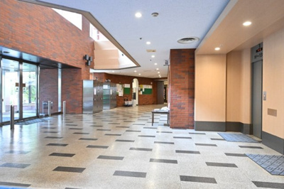 【エントランス】 | ニュー・ステイト・メナー