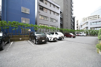 【駐車場】 | ニュー・ステイト・メナー