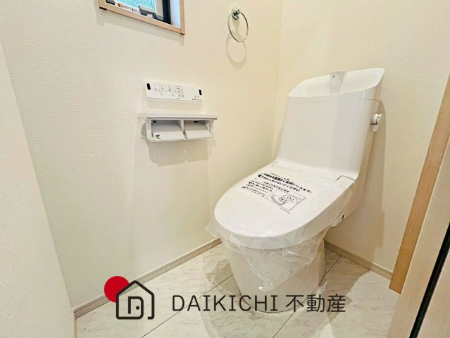 【トイレ】 | 加須市久下2丁目　いろどりアイタウン　新築戸建　全3棟　1号棟
