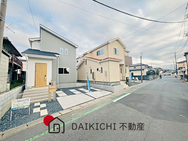 【前面道路含む現地写真】 | 加須市久下2丁目　いろどりアイタウン　新築戸建　全3棟　1号棟