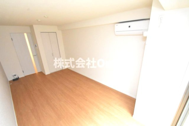 【寝室】 | Sky Yao