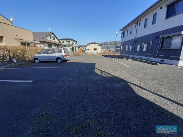 H＆Mパーキングの外観