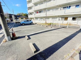 【駐車場】