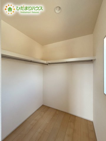 鴻巣市新井　第4　新築戸建　リーブルガーデン02の収納|使わなくなった季節物やスーツケース等が収納できるWIC付き！