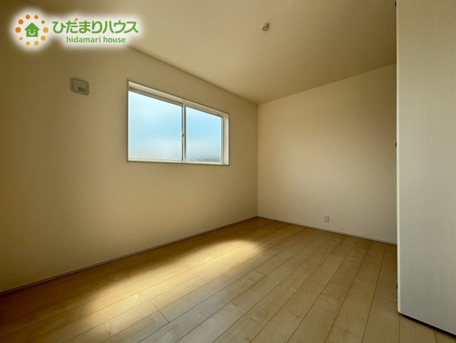 鴻巣市新井　第4　新築戸建　リーブルガーデン02の子供部屋|お子様に「自分の部屋が欲しー！」と言いわれた時にピッタリ(*^-^*)							
お友達が来ても安心の4LDK！											