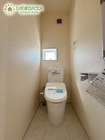 鴻巣市新井　第4　新築戸建　リーブルガーデン02のトイレ|トイレは1F、2F共に完備！
取り合いになることがありませんね(^^)/						