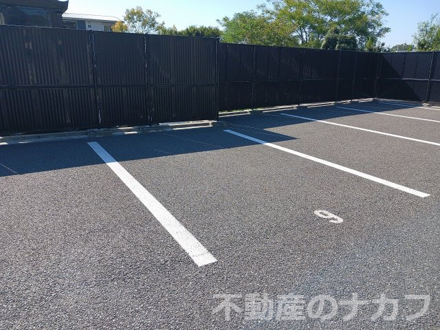 ウィンディアパーキングの駐車場