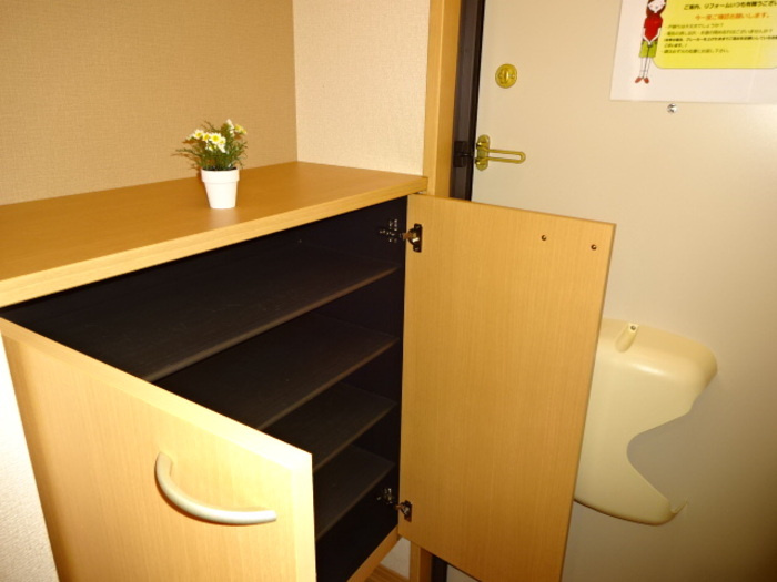 ルミナーレの収納|※別部屋のイメージ写真です。