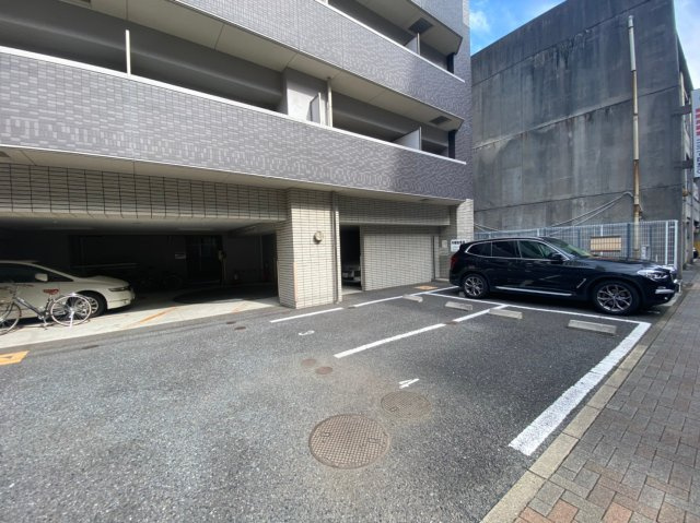 エコロジー栄レジデンス　名古屋市賃貸　仲介手数料無料の駐車場