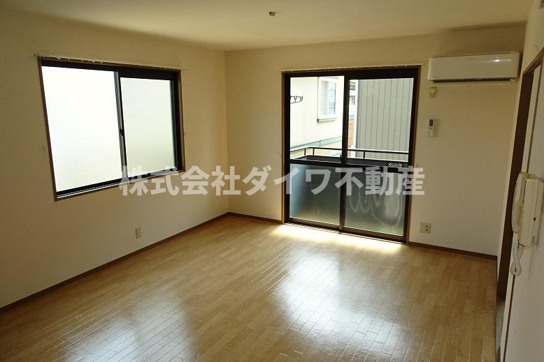 マノウールSAKAEの居間・リビング