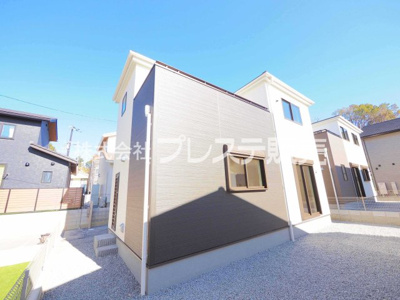 【外観】 | 奈良市赤膚町の新築一戸建 全２区画 | 現地写真（１号地外観）堂々完成！実際の建物内をご内覧できます♪※現地に係員は常駐しておりません。