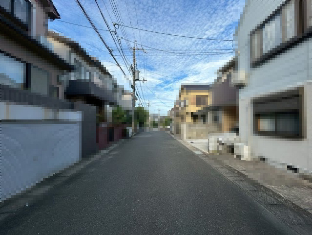 【価格改定】向日市寺戸町大牧　の前面道路含む現地写真|周辺環境充実。スーパー・コンビニ徒歩10分圏内でお買い物も便利です！
