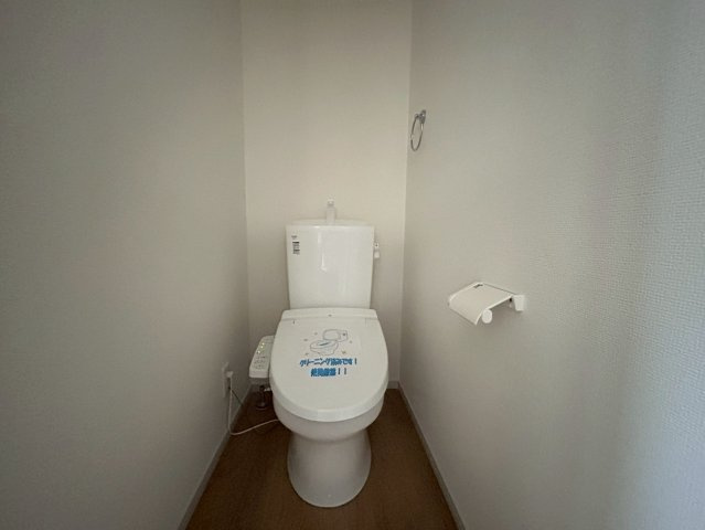 【価格改定】向日市寺戸町大牧　のトイレ|温水洗浄便座付トイレ