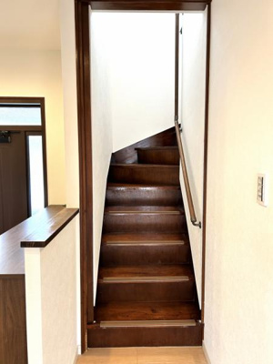 【その他】 | 都城市吉尾町 1,639万円 3SLDK | 階段
