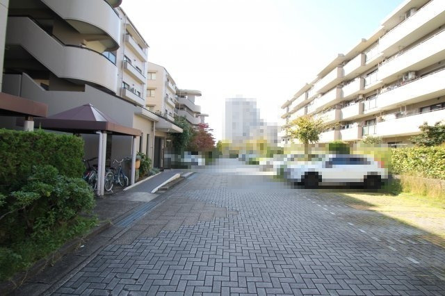 メゾン光ヶ丘　弐号棟のその他共用部分|駐車場スペース