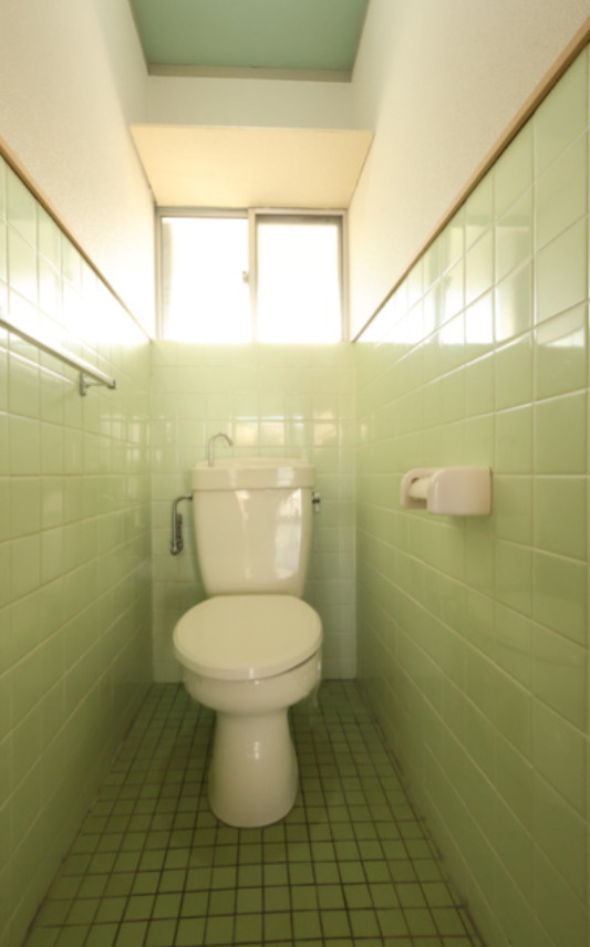 熊本市中央区帯山６丁目のアパートの浴室