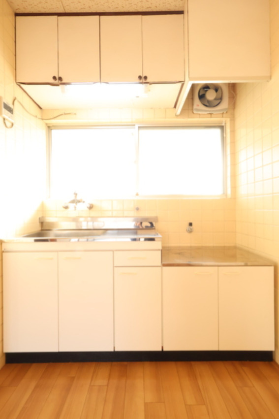 熊本市中央区帯山６丁目のアパートのキッチン