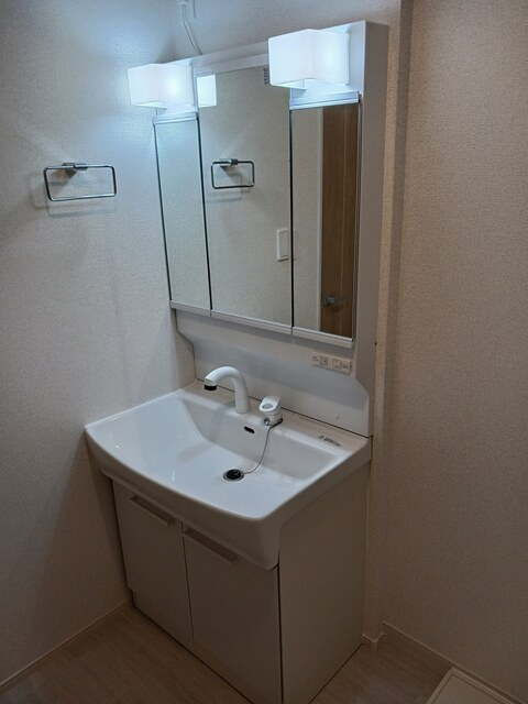 アスフォートⅢの独立洗面台|洗面所