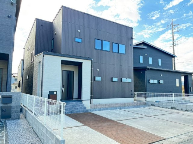 新築戸建　安八郡神戸　全5区画分譲の駐車場|■駐車場　■ヤマダ不動産　株式会社リライフ　
■夢のマイホーム購入をフルサポートします！