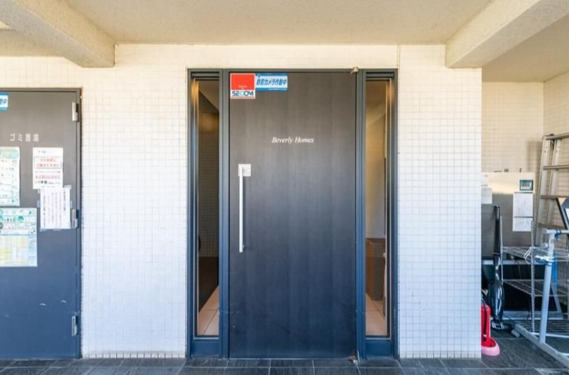 ビバリーホームズ氷川台のエントランス