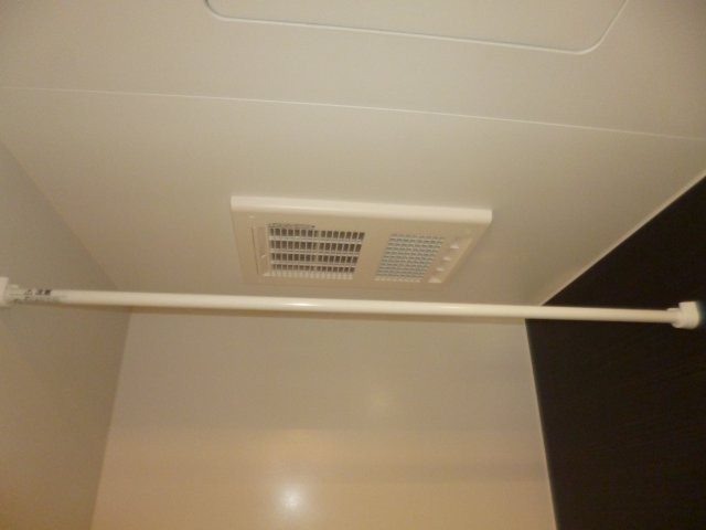 ニューシティ大島の浴室|浴室乾燥機