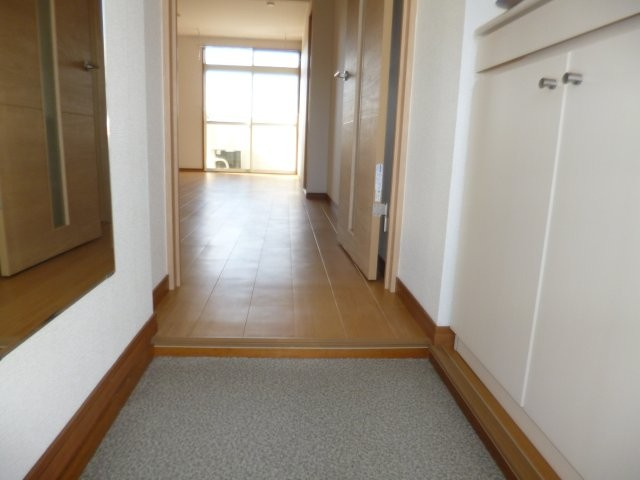 ニューシティ大島の玄関