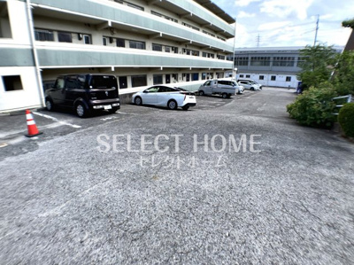 【駐車場】 | マンション大磯 | 駐車場があります