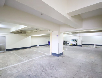 【駐車場】 | グランディア北野山本通