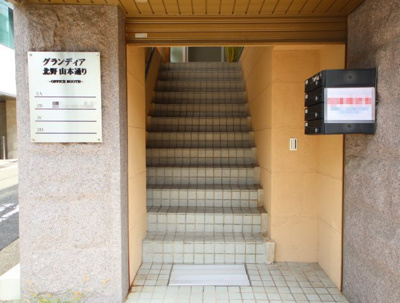 【エントランス】 | グランディア北野山本通