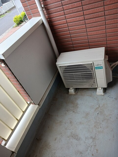 アヴニールXⅢのバルコニー