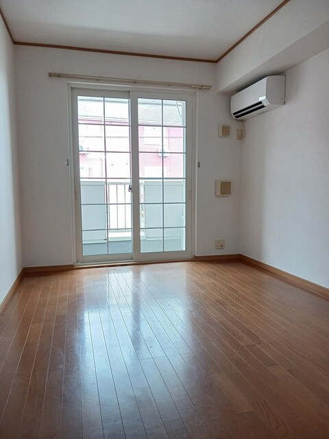 アヴニールXⅢの居間・リビング