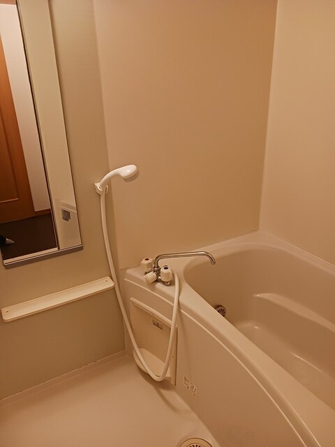 アヴニールXⅢの浴室